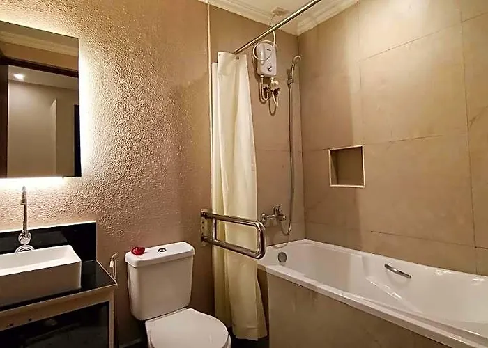 Hotel Grand Emilia 3*